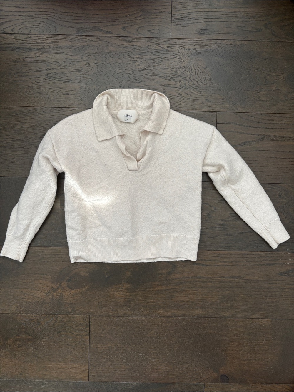 Wilfred Soft Cream V-Neck Merino wool Sweater